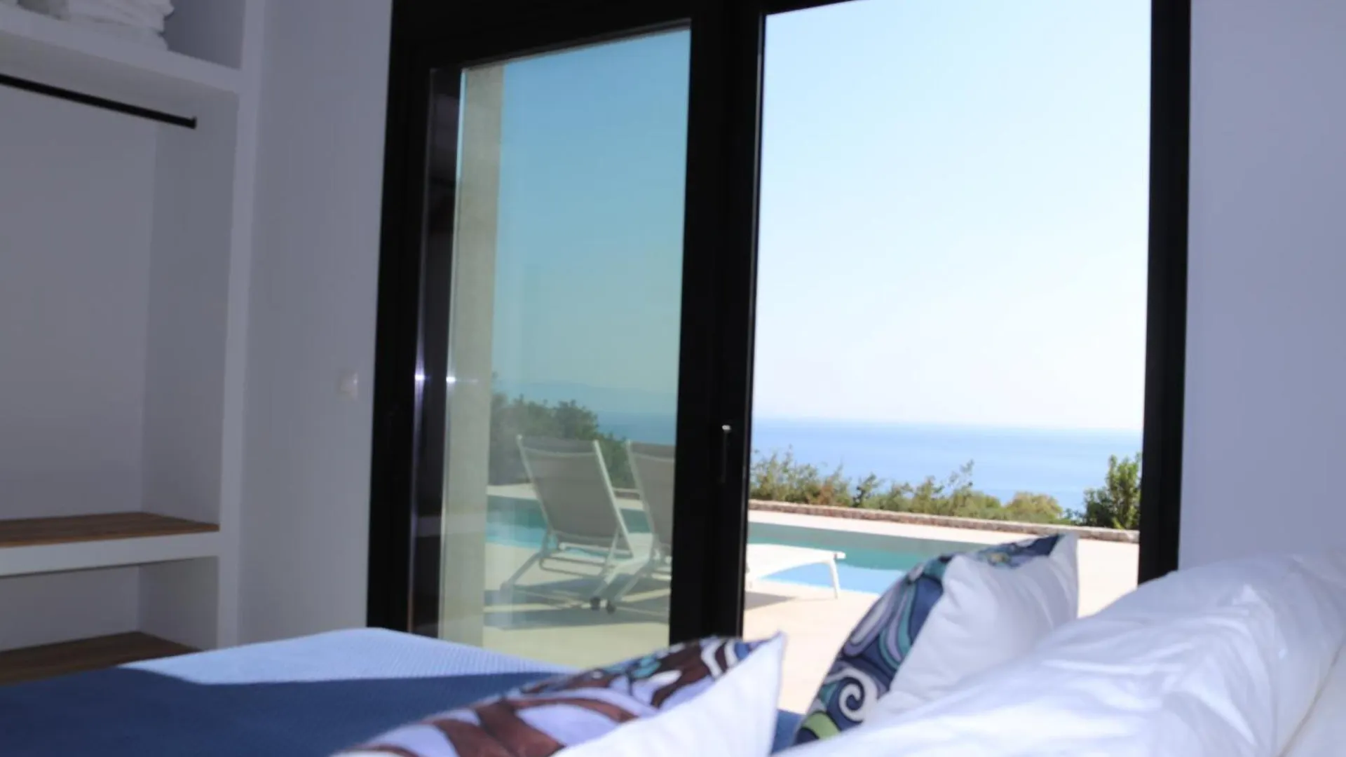 Villa Vista Mare Lurdáta