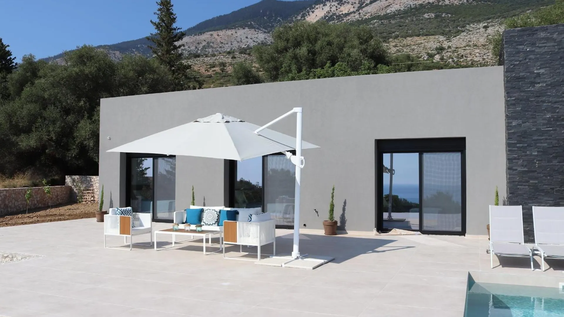 Villa Vista Mare Lourdata Kefalonia联系方式